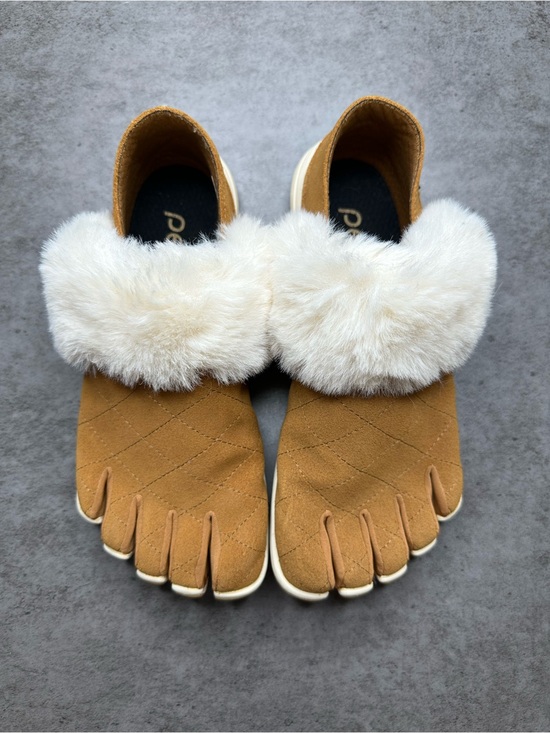 Peluva Shoes - Peluva Zen Barefoot Toe Slippers Women’s US 9 Camel Leather Faux Fur